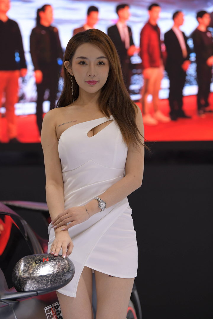 QD4439 套图58张-神兽街拍