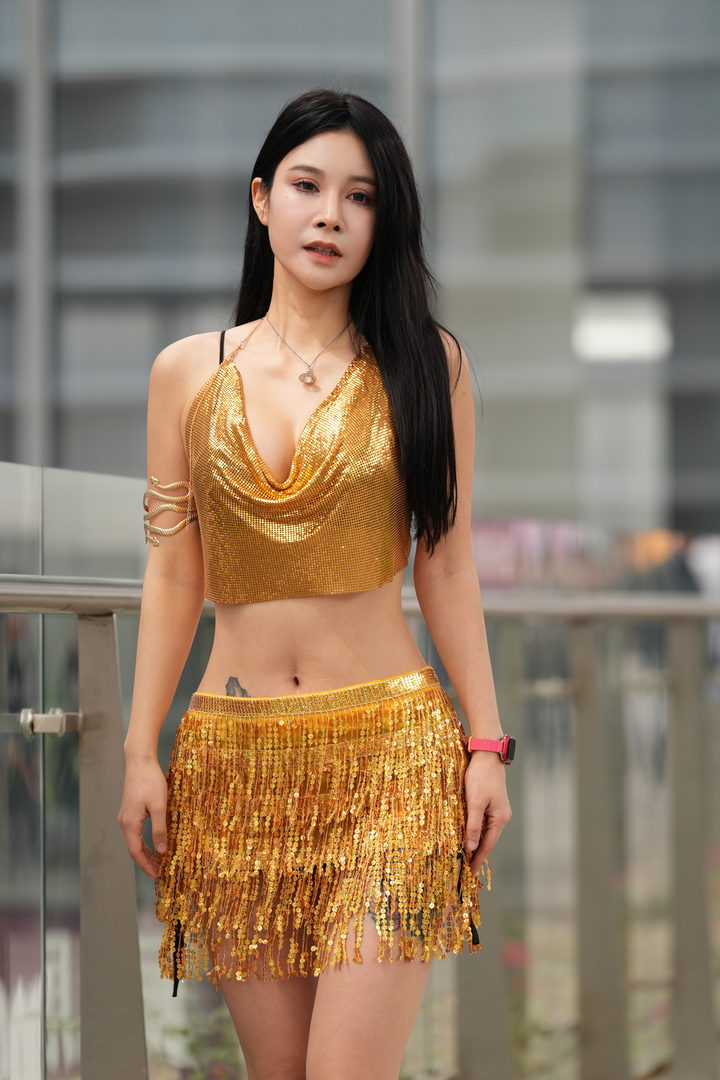 QD5121 套图76张-神兽街拍