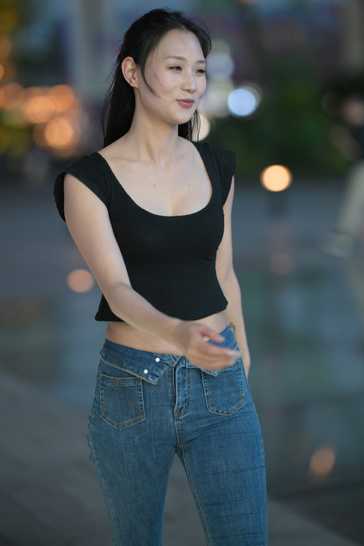 QD5221 套图113张-神兽街拍