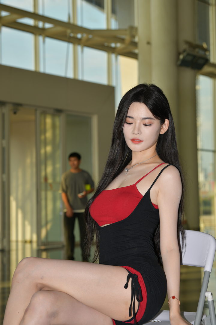 QD5228 套图82张-神兽街拍