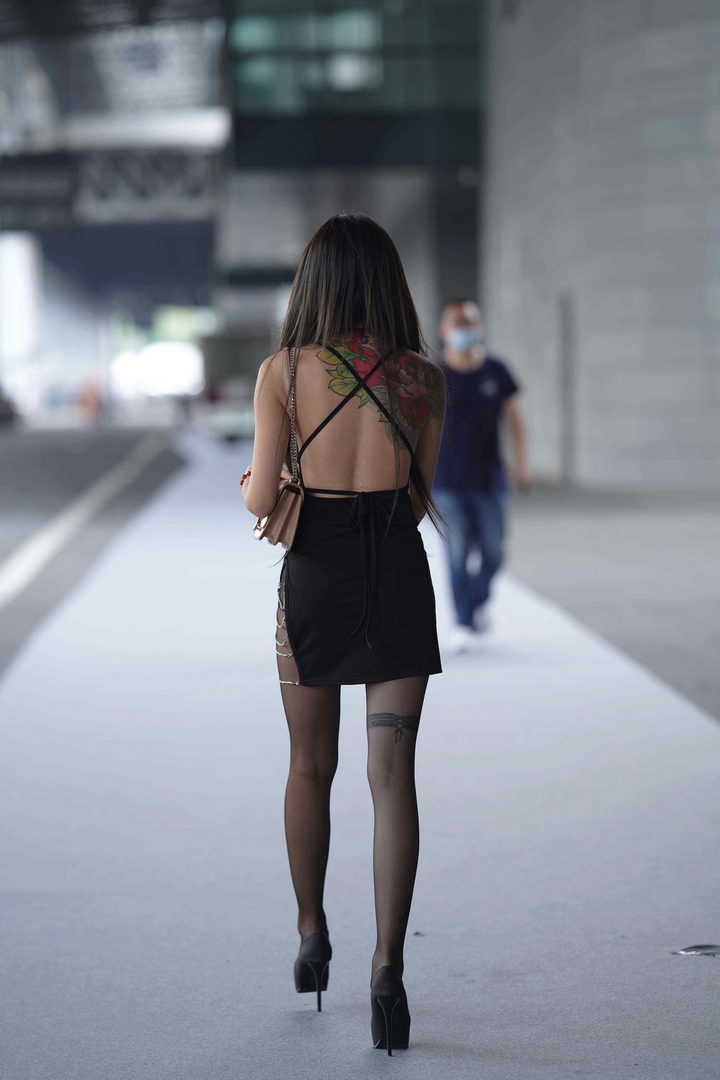 图片[3]-QB1894 黑丝袜短裙露背装美女 套图155张+视频-神兽街拍